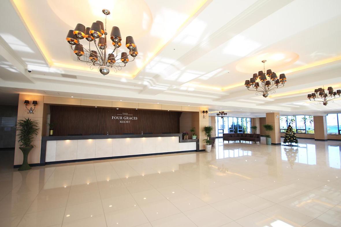 The Four Grace Resort Seogwipo Bagian luar foto