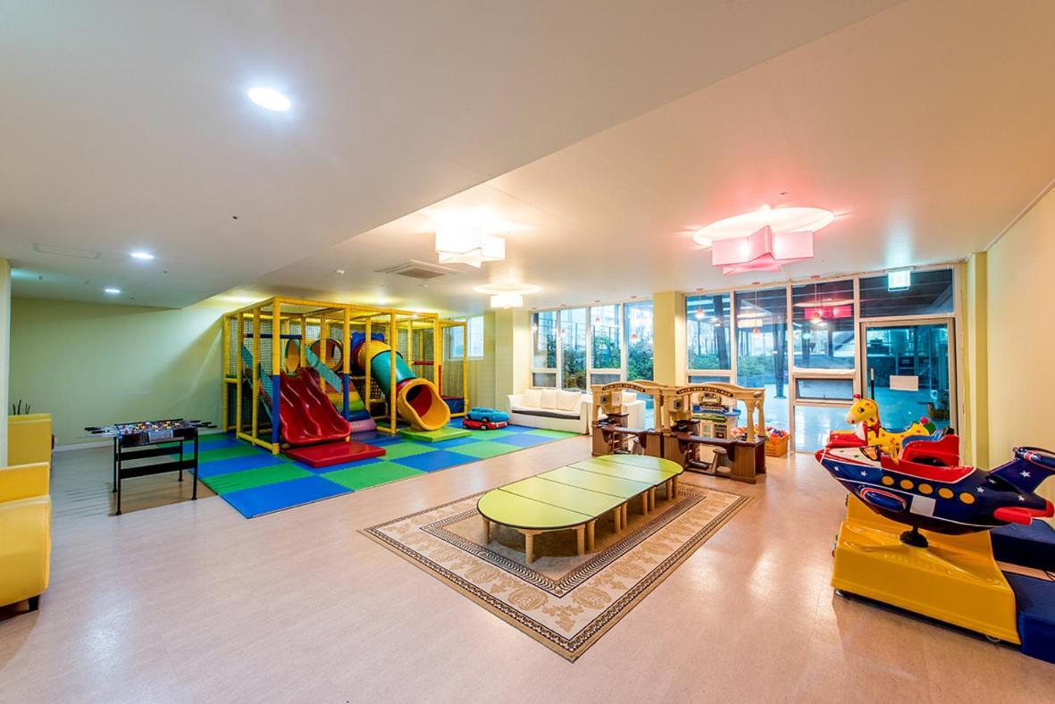 The Four Grace Resort Seogwipo Bagian luar foto