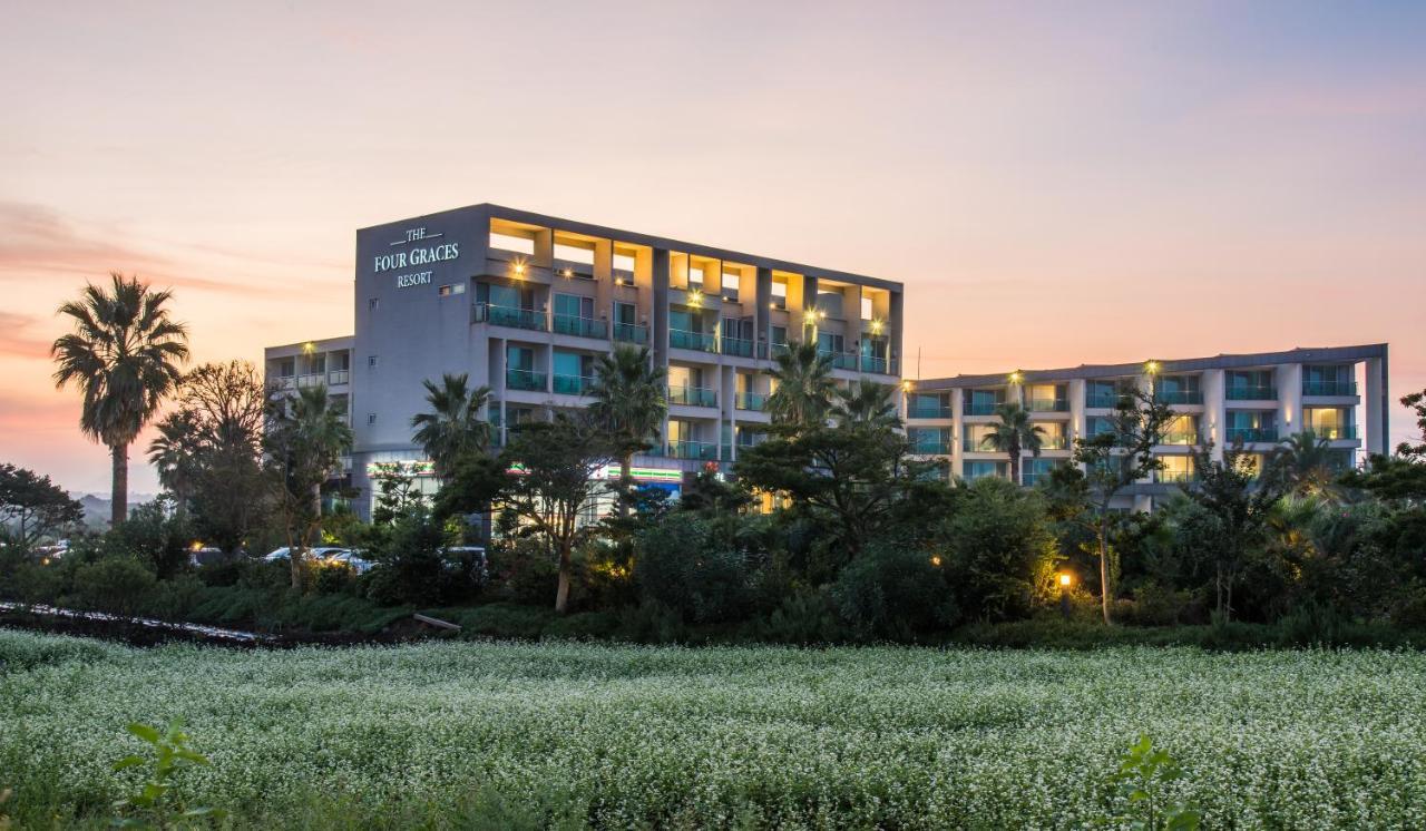 The Four Grace Resort Seogwipo Bagian luar foto