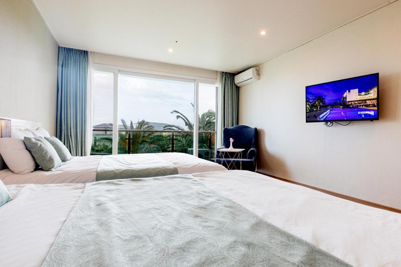 The Four Grace Resort Seogwipo Bagian luar foto