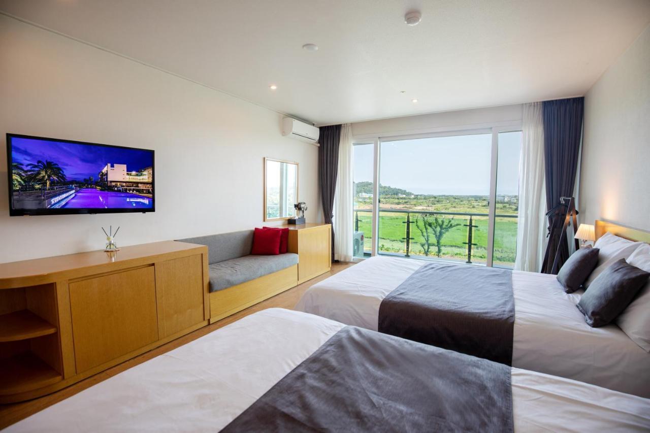The Four Grace Resort Seogwipo Bagian luar foto
