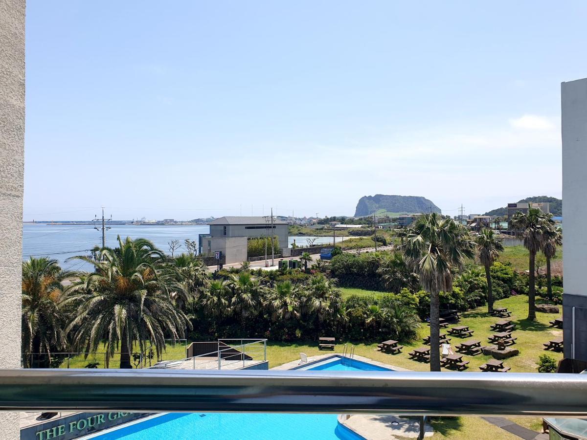 The Four Grace Resort Seogwipo Bagian luar foto