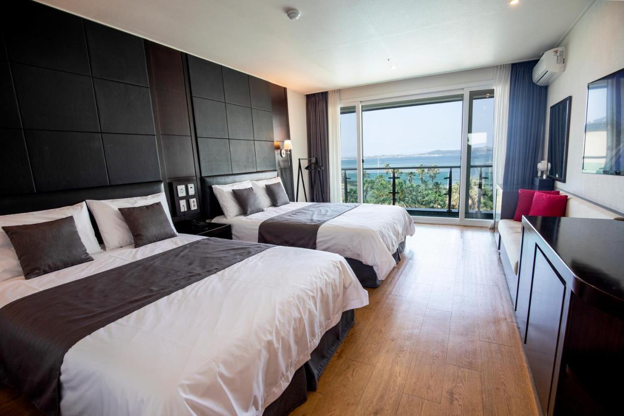 The Four Grace Resort Seogwipo Bagian luar foto