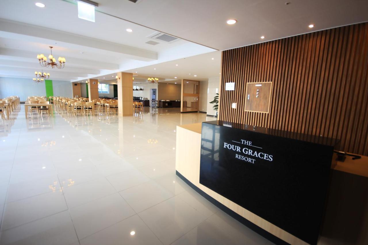 The Four Grace Resort Seogwipo Bagian luar foto